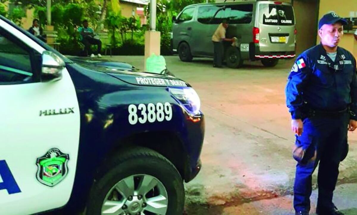 Pavo de un bus del Canto del Llano, lo denuncian por acosador de estudiantes 