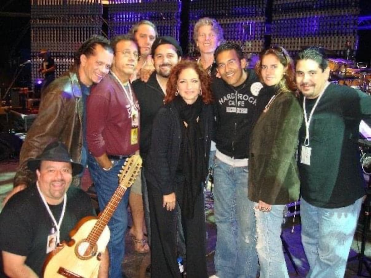 Gaitanes brillan en nuevo álbum de Gloria Estefan
