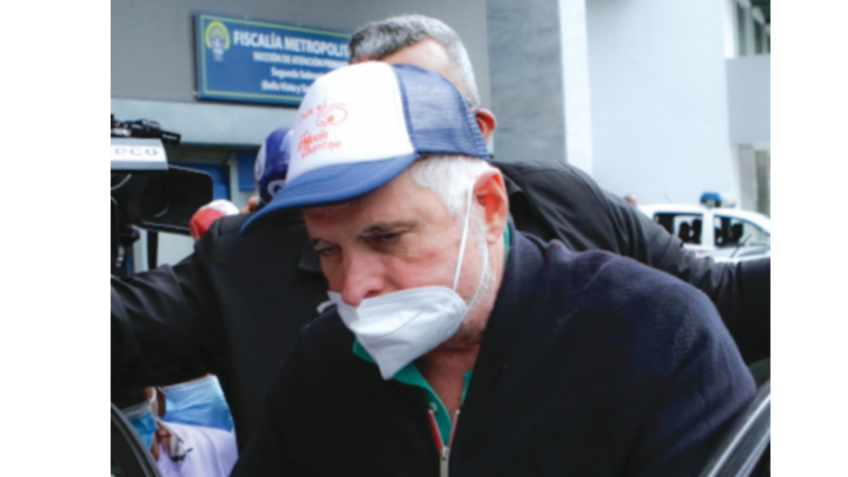 El ex presidente Ricardo Martinelli incapacitado para acudir a indagatoria, pero muy activo en redes sociales