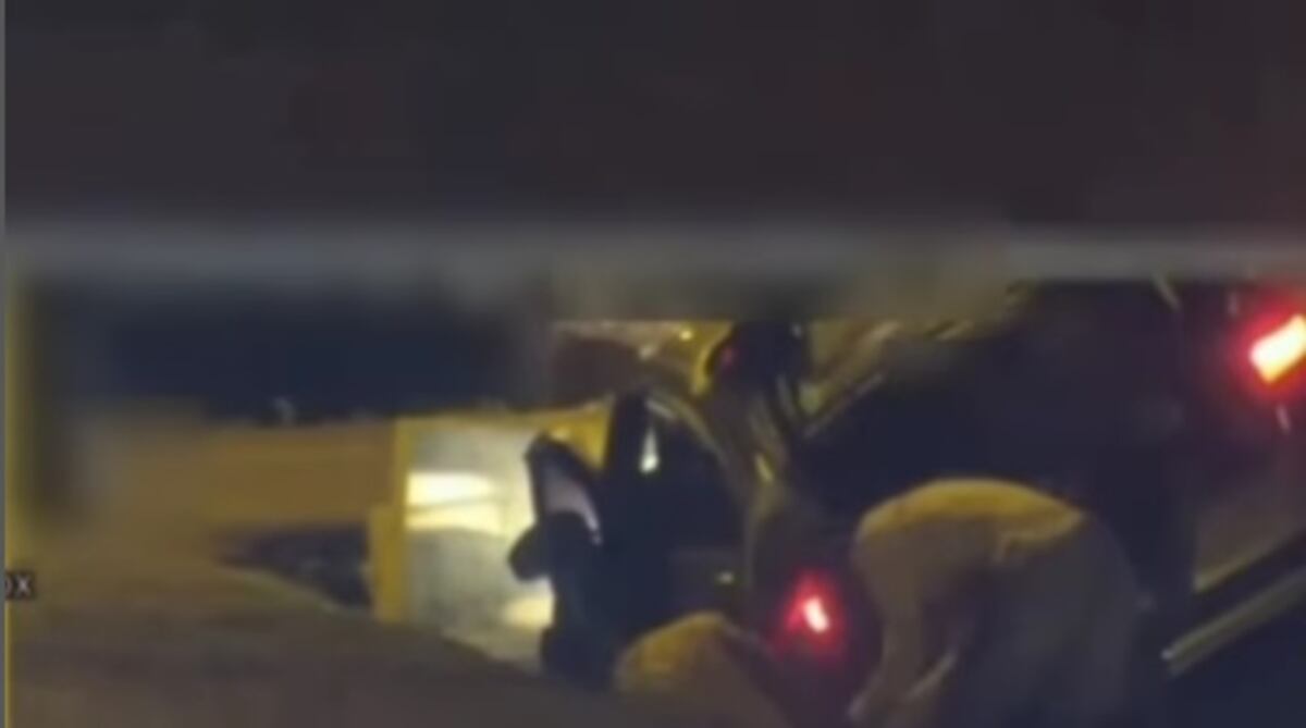 De película. Se hacen pasar por pasajeros, atacan a conductor de inDriver y se lo llevan en el maletero