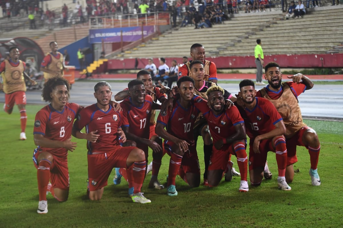 Sonrían: Panamá golea a Costa Rica y ya está en la Copa América