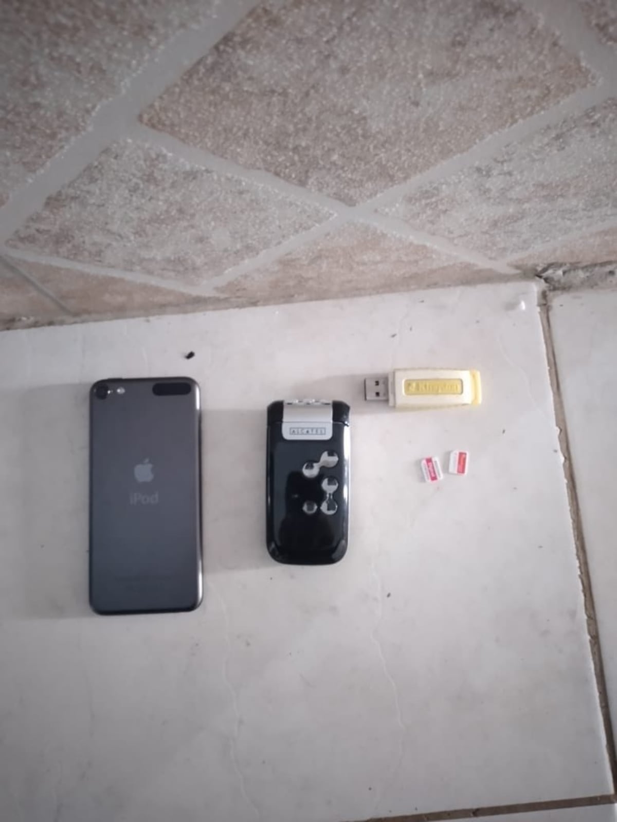 En redes sociales usaba una cuenta para que cometieran delitos a funcionarios. Lo atrapan