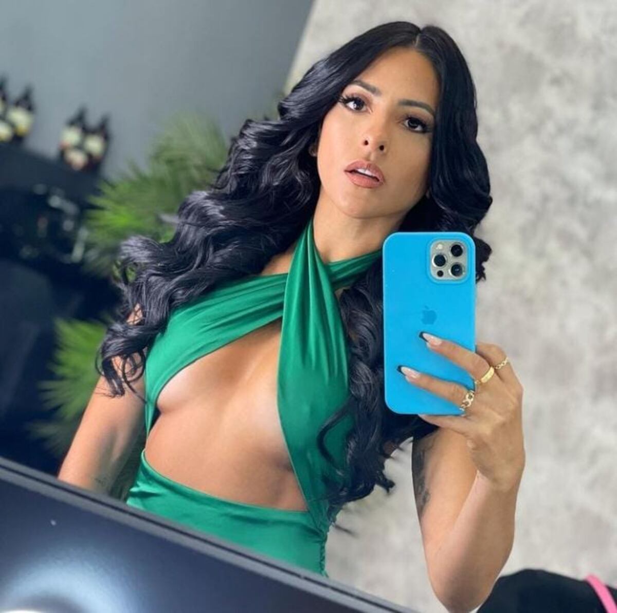 Jacky Guzmán muestra su nueva operación con llamativo atuendo +Fotos 