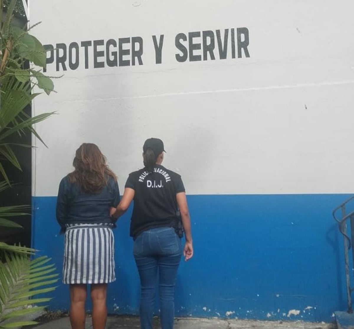 ¡Escándalo de ‘Leche Grado C’! Funcionaria del MIDA  aprehendida por lesión económica de $600 mil