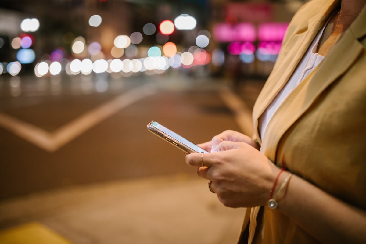 Portugal aprobó ley que prohíbe a jefes molestar a sus empleados por WhatsApp fuera de su horario laboral