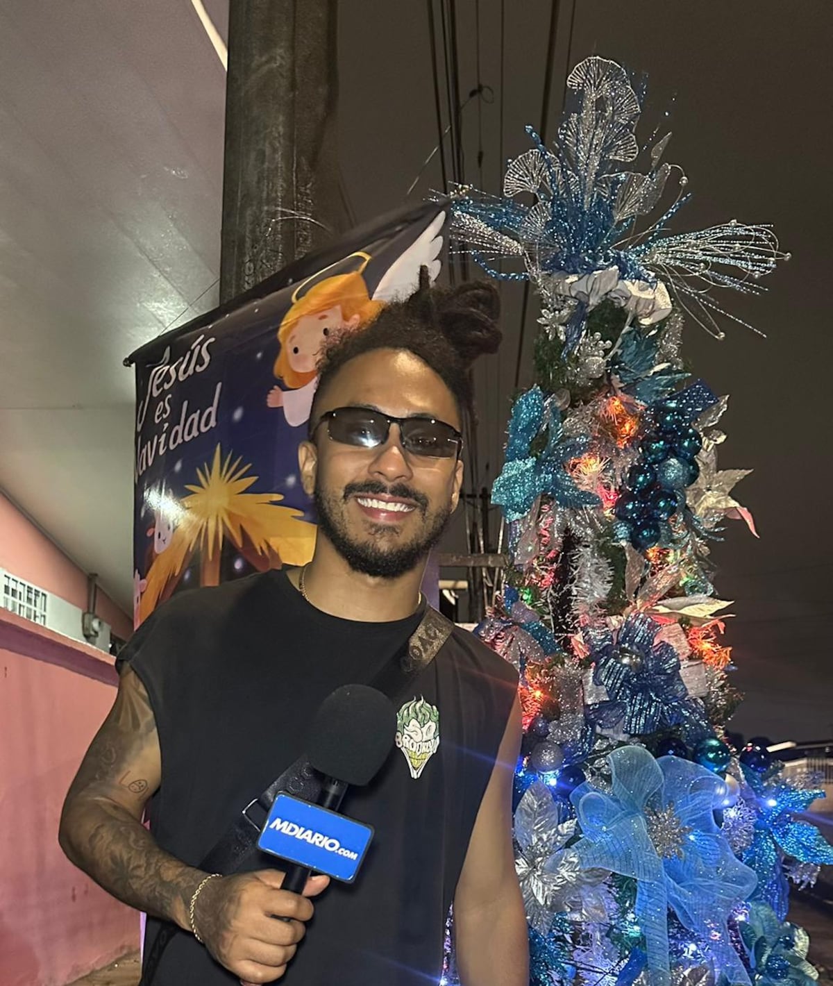 Vecinos de Villa Guadalupe mantienen viva la tradición con la encendida del arbolito