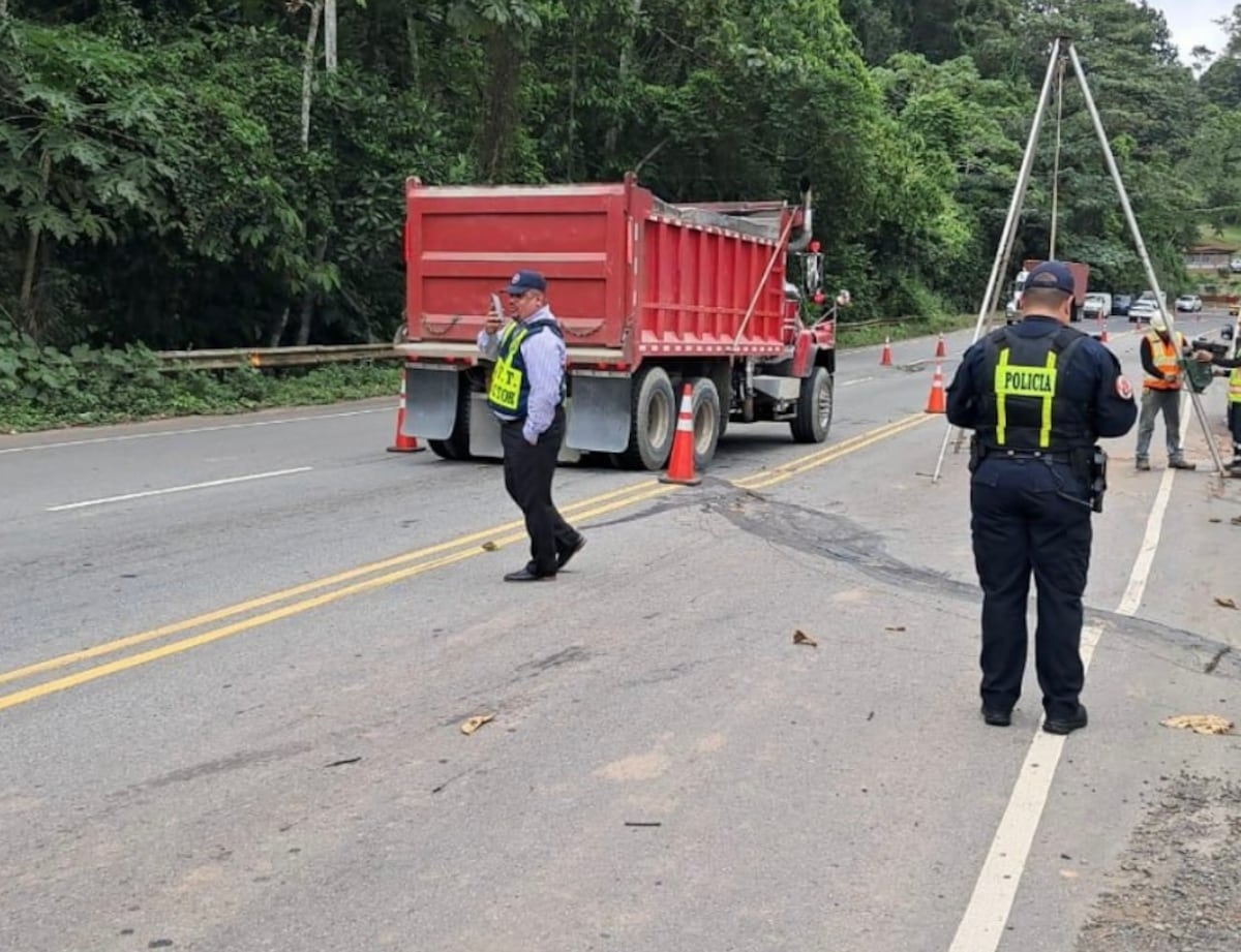 El asfalto no aguantó: MOP ordena cierre en El Guarumal y anuncia desvíos