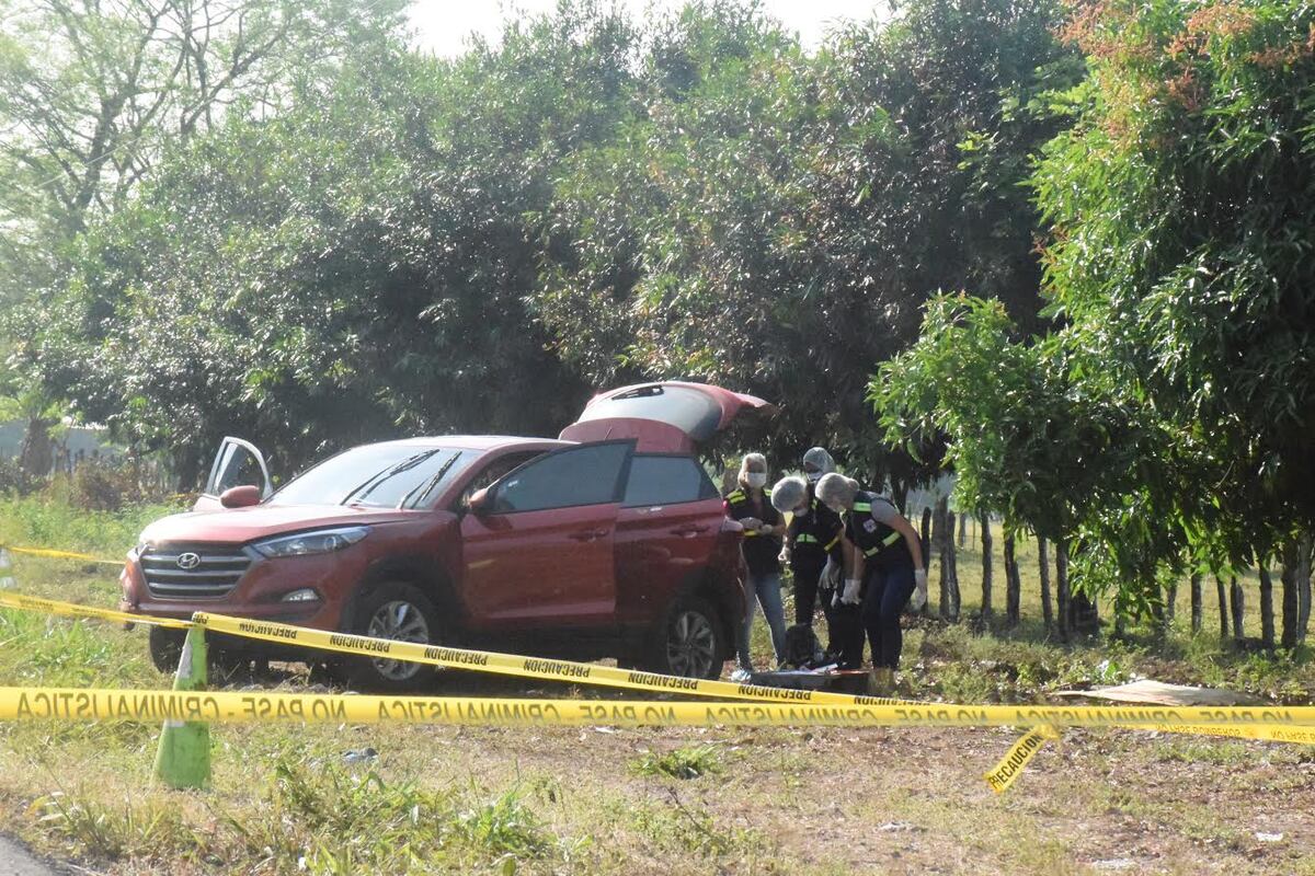 UN MUERTO Y DOS HERIDOS. En una balacera para robarle 10 mil palos a un gallero