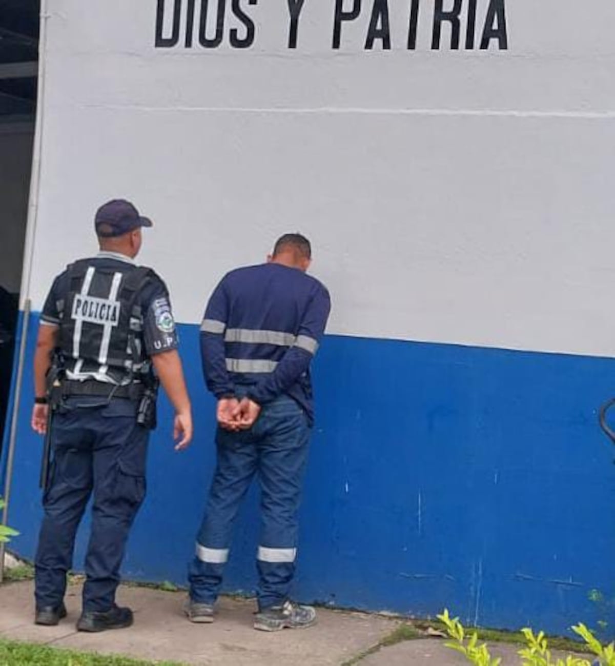 Se montaron al tren equivocado: prófugos por sexo atrapados en el metro 