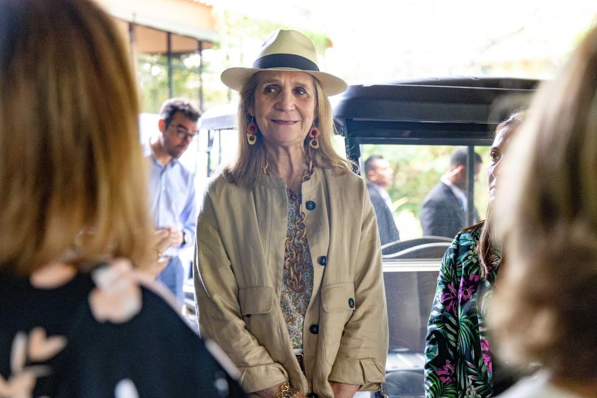 La infanta Elena de Borbón sorprendió con recorrido en el Parque Omar y otros proyectos sociales