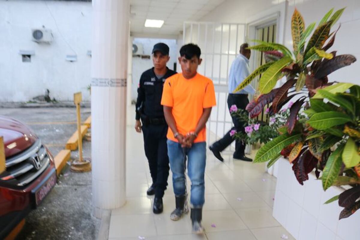 Se aprovechó de que niño de 12 años estaba solo en un río y lo violó | Video