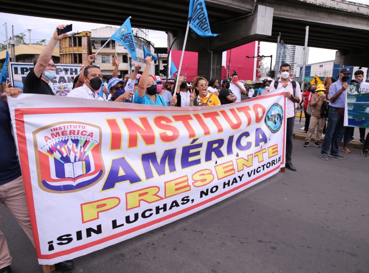 Docentes tienen programado marchas pacíficas, estuvieron en vigilia