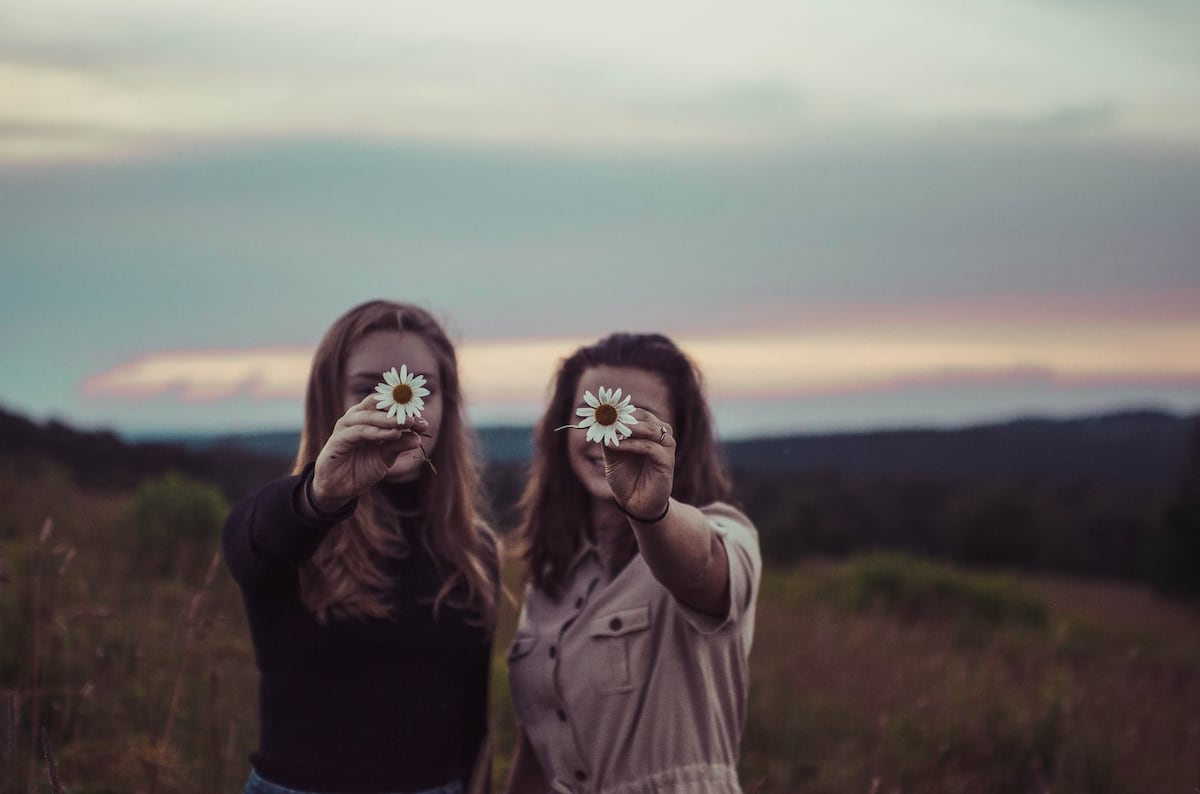 Presentan guía para vivir y sobrevivir con endometriosis 