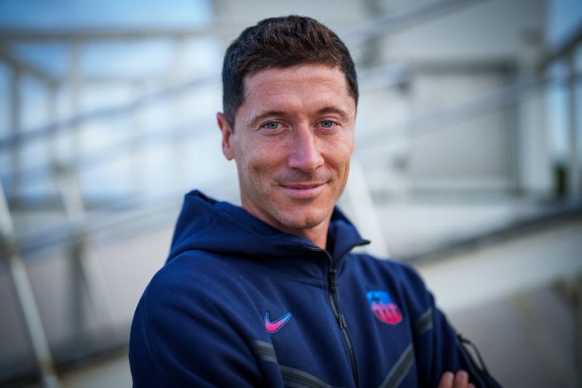 Llegó el goleador. Lewandowski se une al FC Barcelona en Miami.