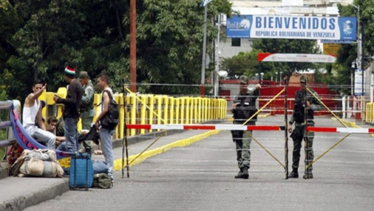 Colombia refuerza controles en frontera con Venezuela por la covid-19
