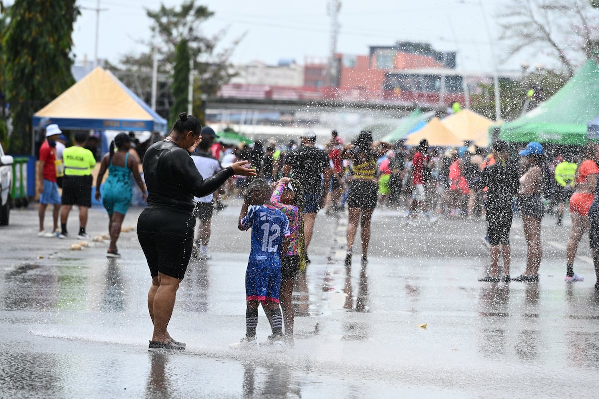 ¡A mojarse sin parar! Culecos en Cinta Costera encienden Carnaval 2026