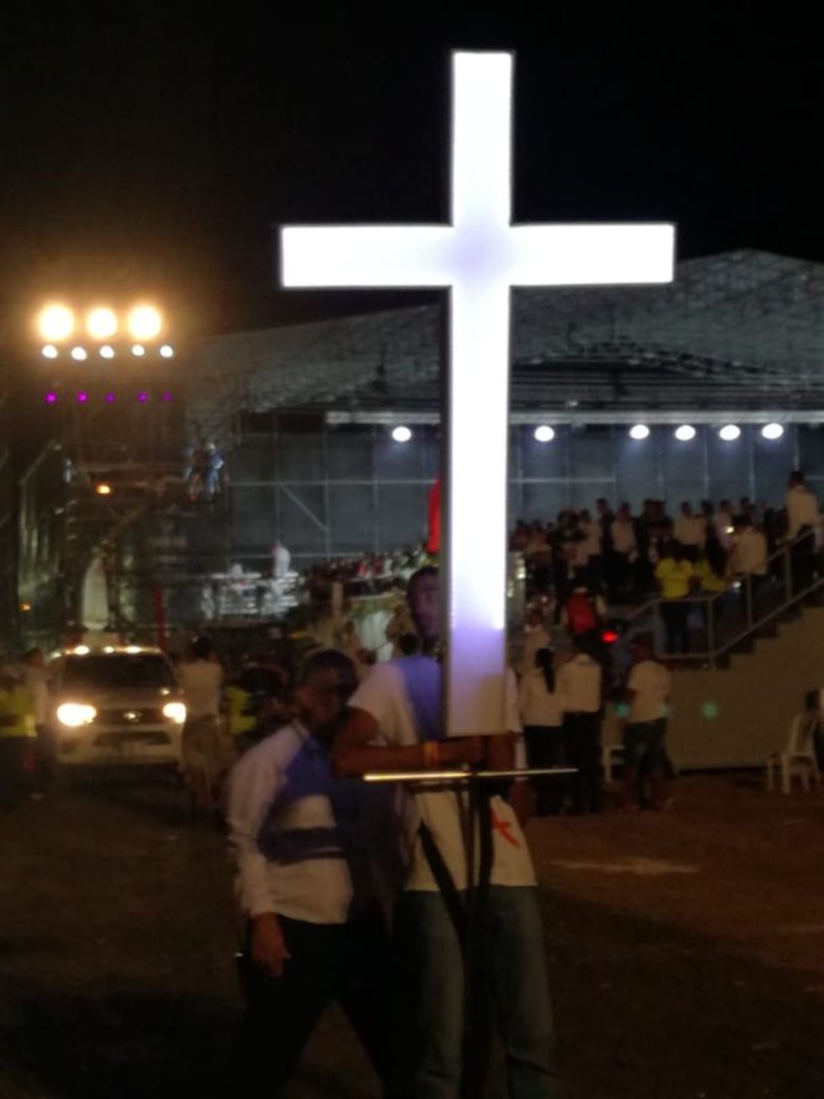 'María era la 'influencer' de Dios', dijo el Papa en la vigilia de Metro Park