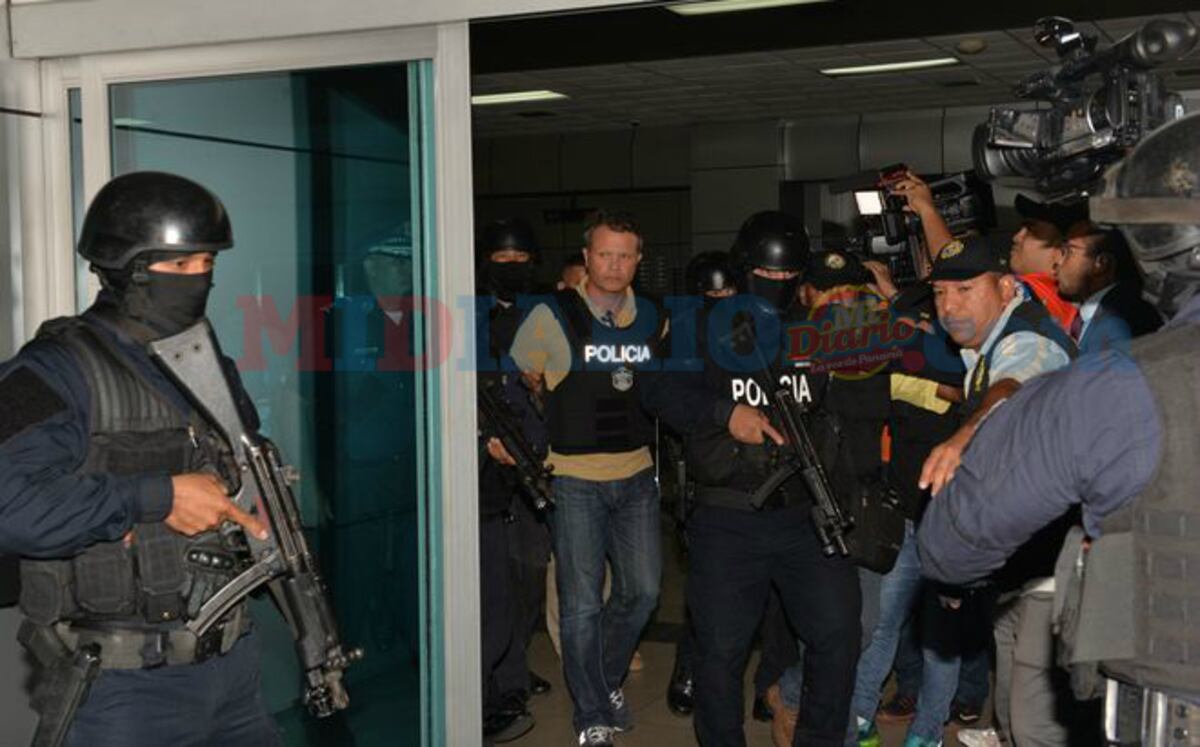 West Valdés llega a Panamá para enfrentar a la justicia por desfalco a FP