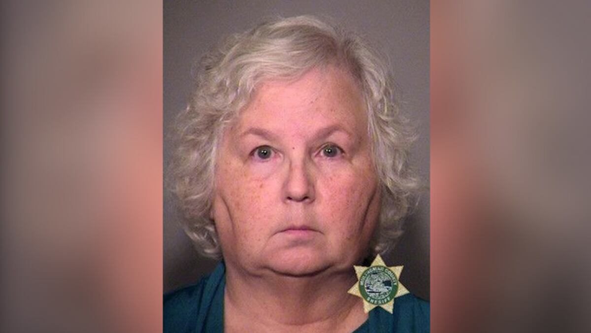 Escritora de 'Cómo asesinar a tu esposo' es arrestada por la muerte de su marido