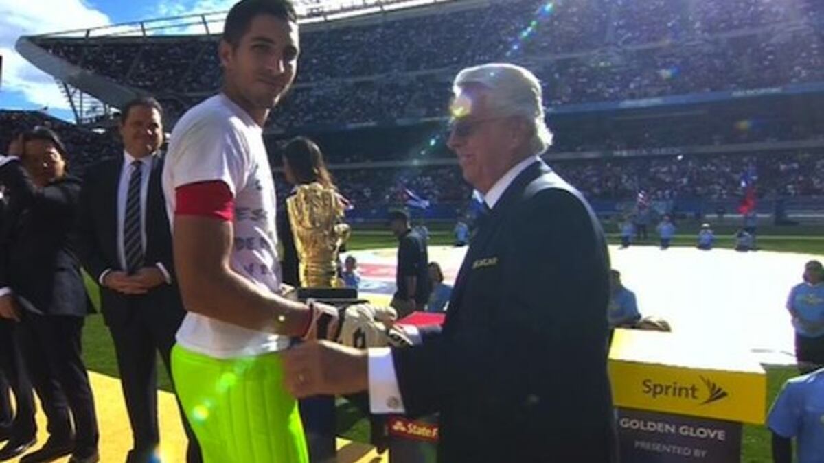 Yenith Bailey se pone a la altura de Jaime Penedo