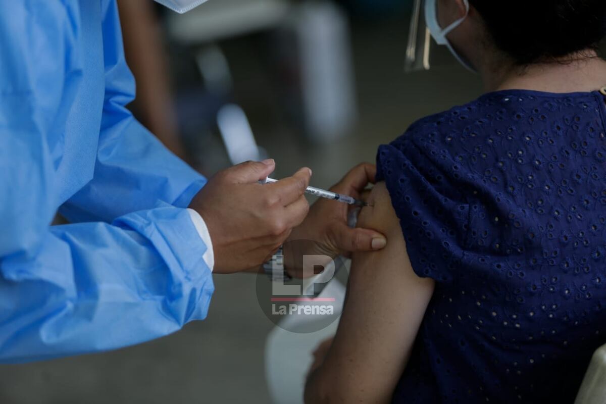 Vayan preparándose. Habitantes del 8-10, los próximos en ser vacunados