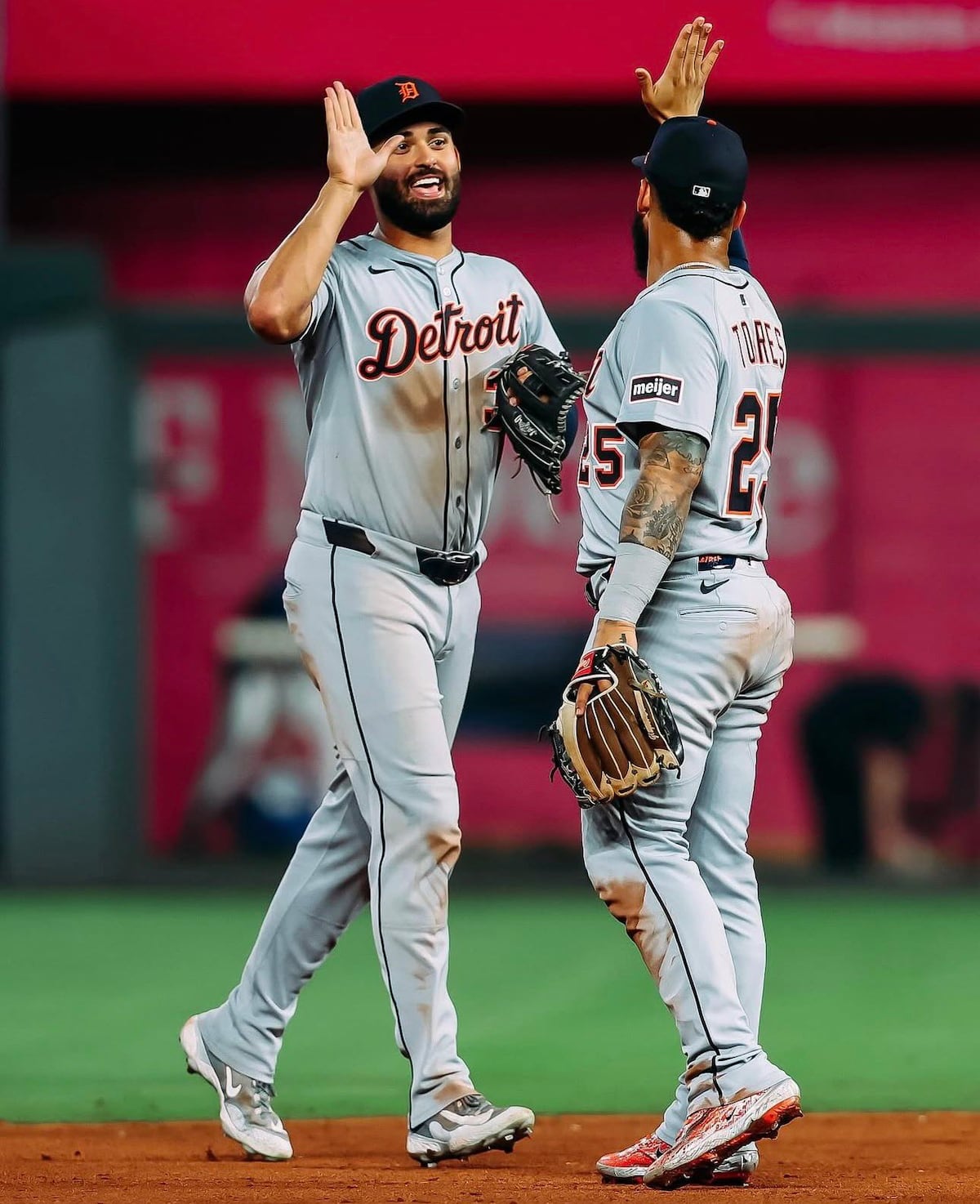 ¡Tigres rugieron fuerte! Detroit elimina a Cleveland y va contra Seattle