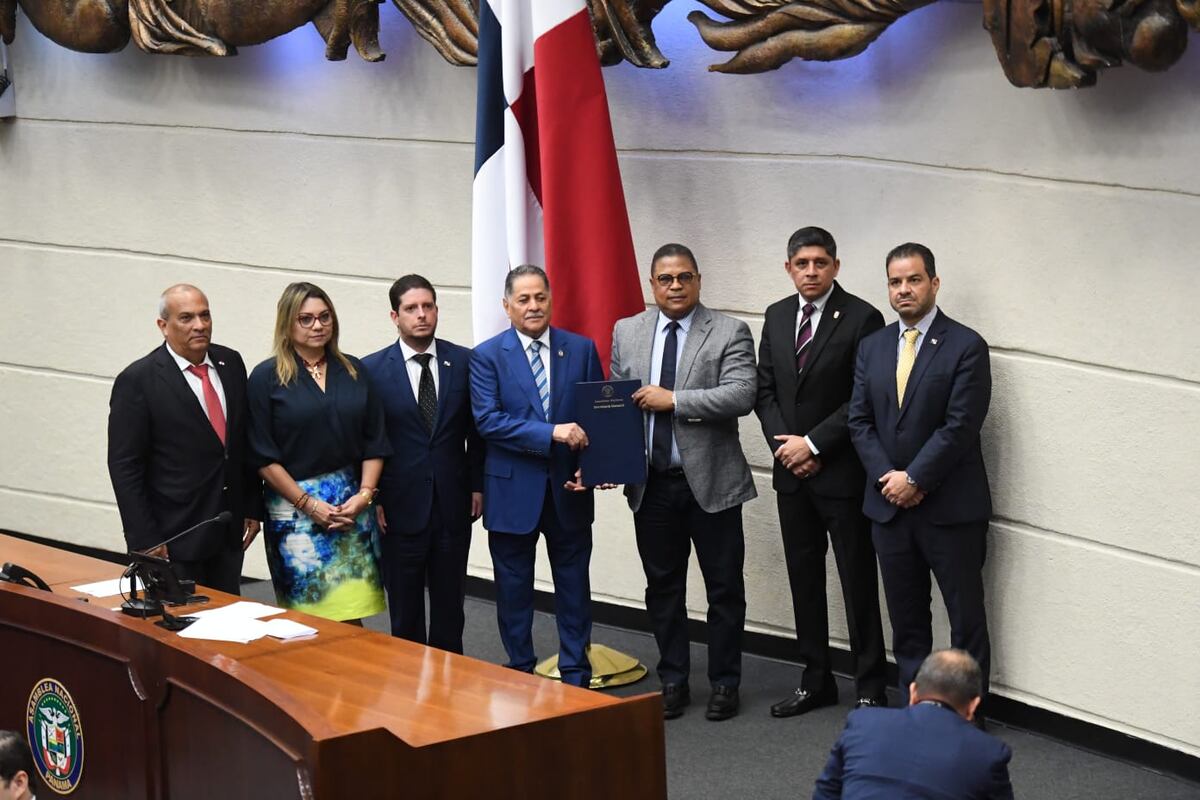 El pleno de la Asamblea aprueba en tercer debate el contrato minero