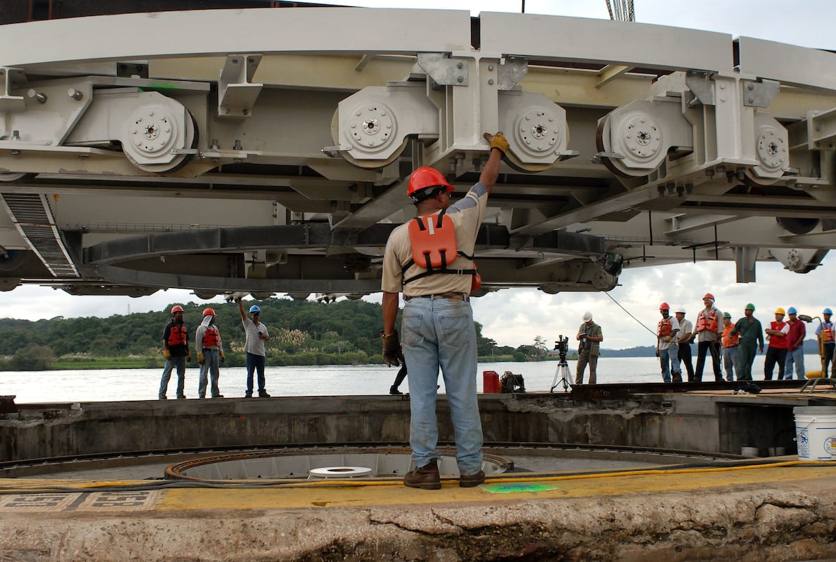 Horario especial para cruce de autos
