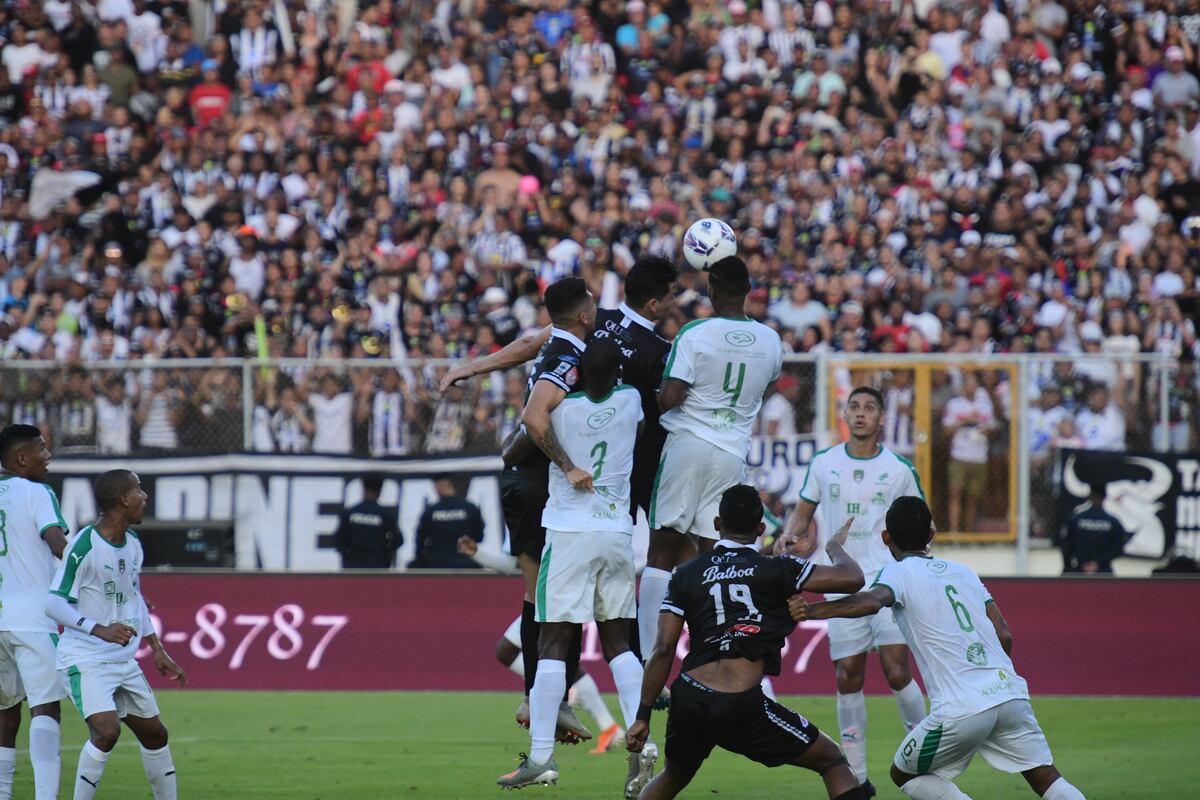 Apertura 2020 de LPF llega a su final por culpa del coronavirus