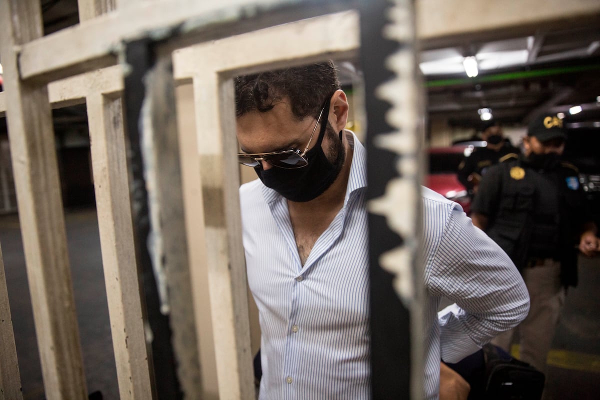 Rechazan solicitud de cambio de jueces de la defensa de Ricardo Martinelli Linares. Extradición continúa su curso