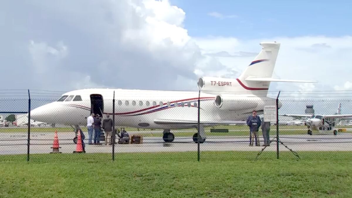 Sanciones en acción: Estados Unidos se apodera del avión oficial de Maduro y lo traslada a Florida