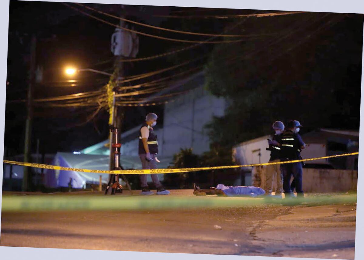 Dominicano que era buscado por homicidio en Río Abajo fue capturado intentando salir del país