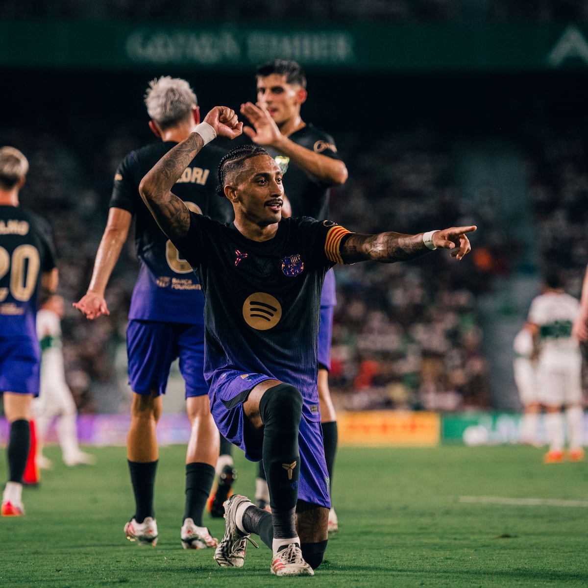Barcelona mete miedo con una monstruosa goleada al Elche