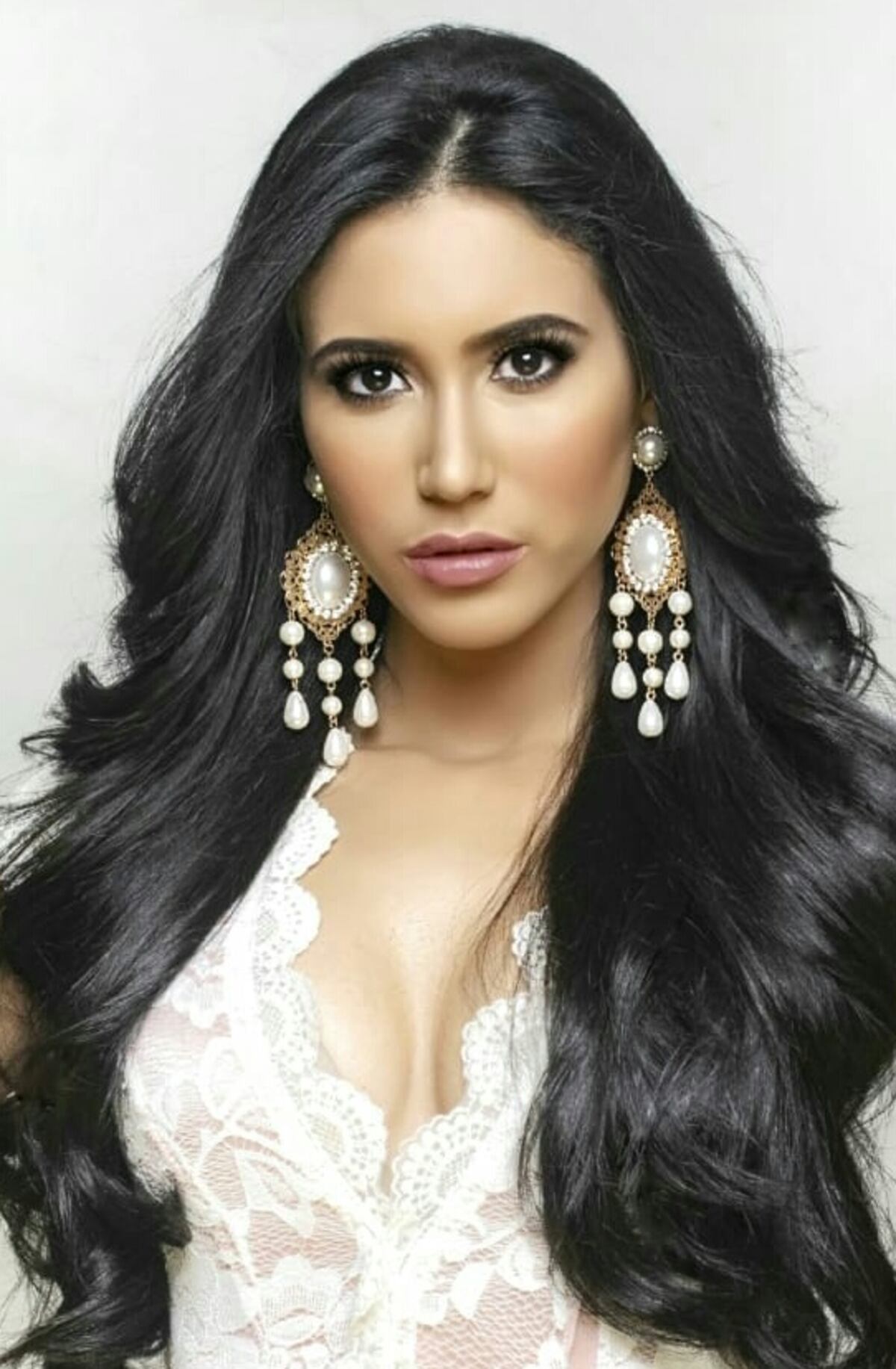 Krystelle partió a Polonia para lograr corona en el Miss Supranational 2019 