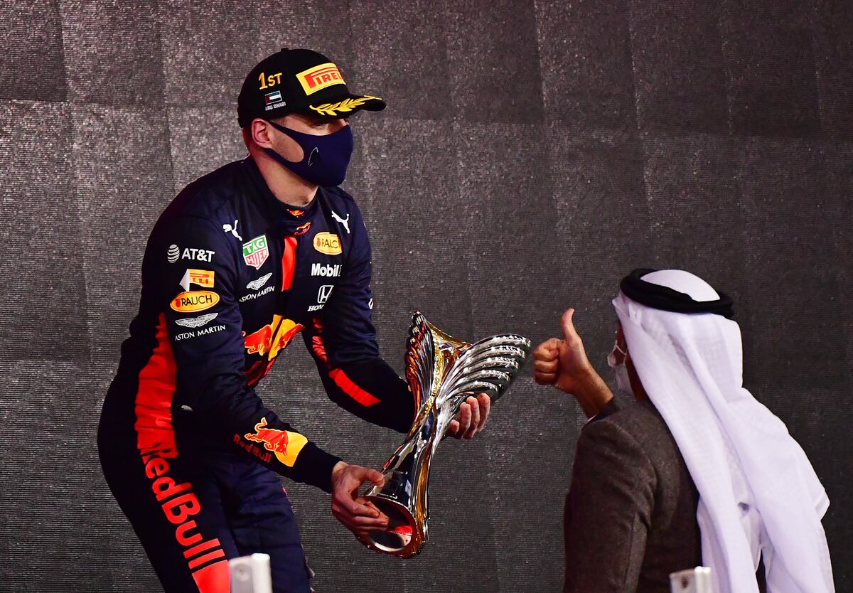 Verstappen gana de punta a punta el último Gran Premio del año