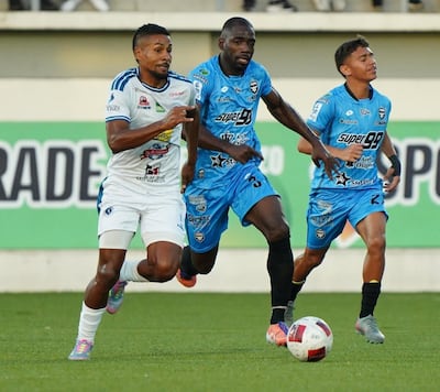 Veraguas y Tauro chocan con mucho en juego en el Apertura