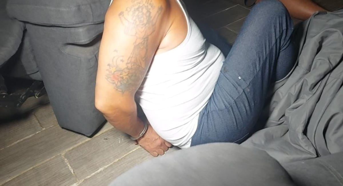 Se estropea ‘el robo perfecto’. Dejan detenido e imputan cargos a uno de los presuntos ladrones del millón en el aeropuerto