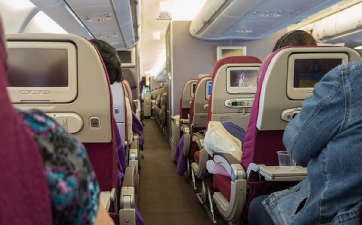 VIDEO: 'Niño demoníaco' convierte un avión en un infierno para los pasajeros