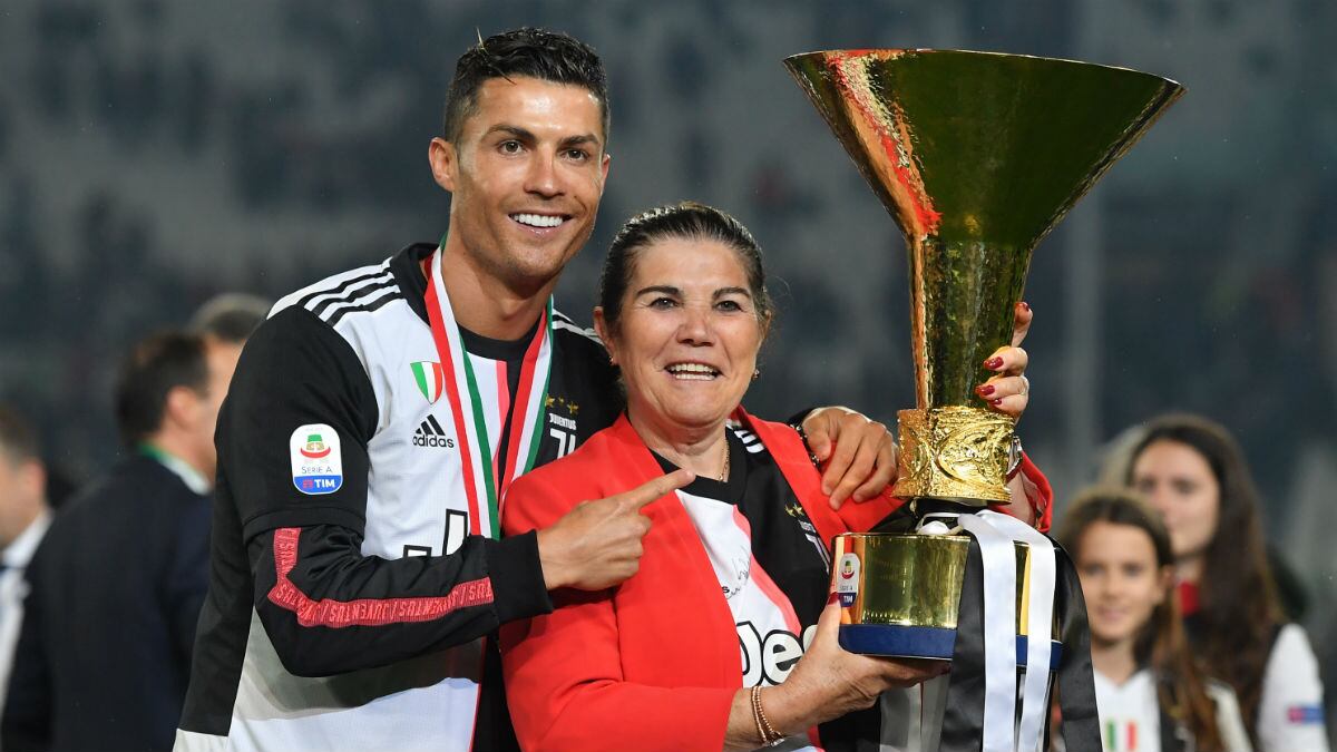 Madre de Cristiano Ronaldo sufre un derrame cerebral
