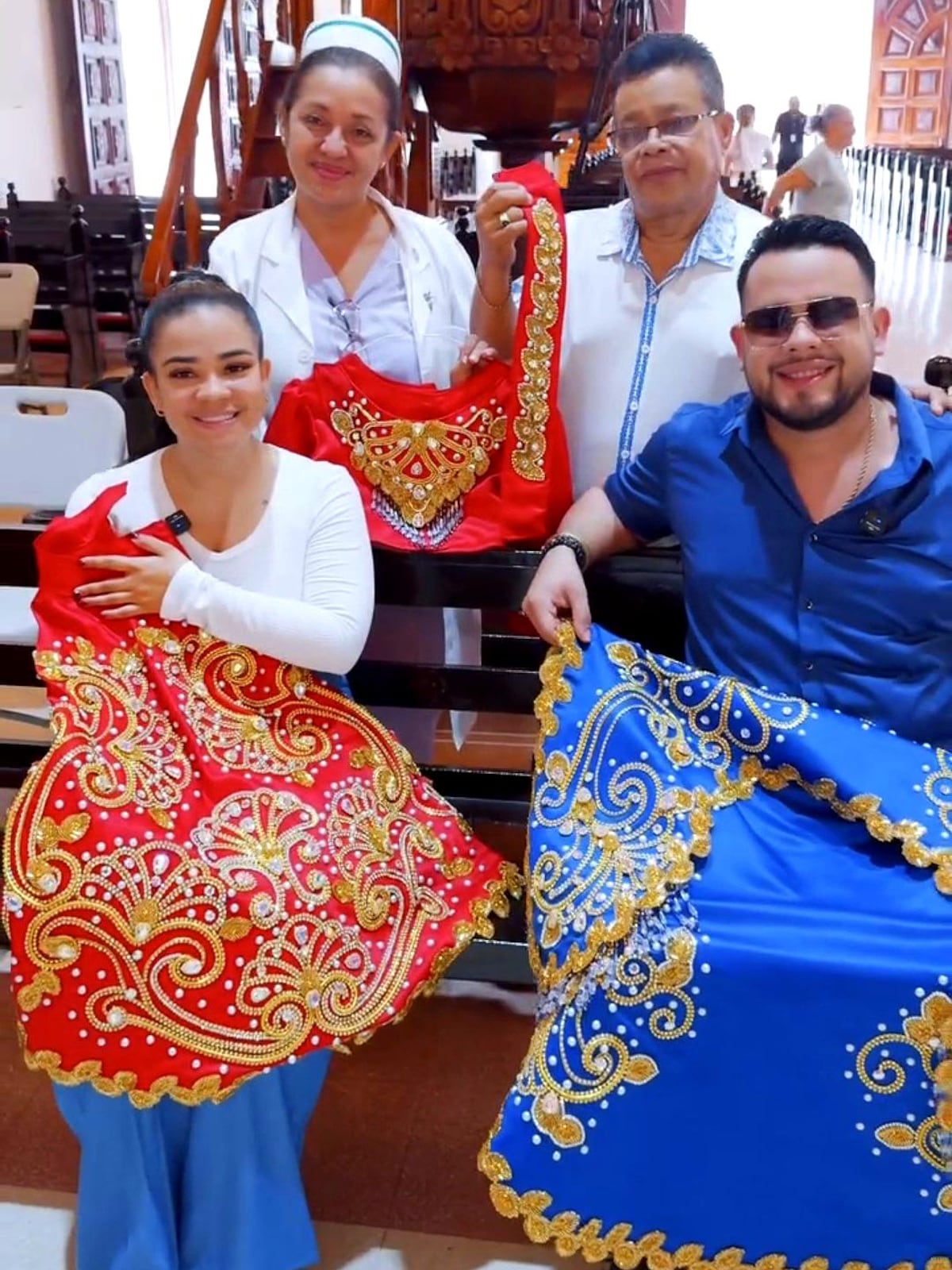 ‘Mi Moñona me abrazó’: Kiara Pérez y su familia viste a Santa Librada tras 9 años de promesa