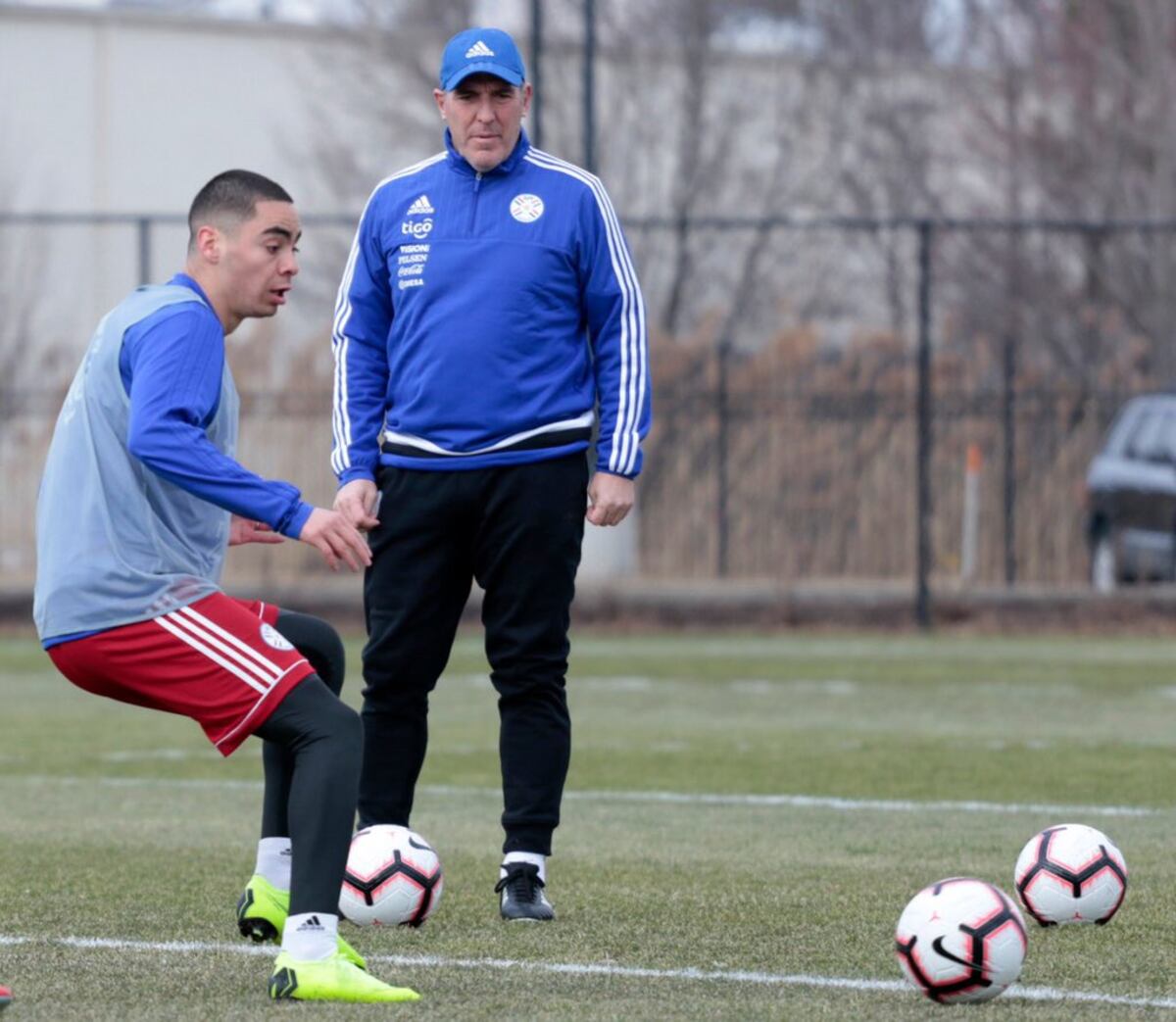 Berizzo busca inspirar a los paraguayos para ir por un triunfo ante Messi y Argentina