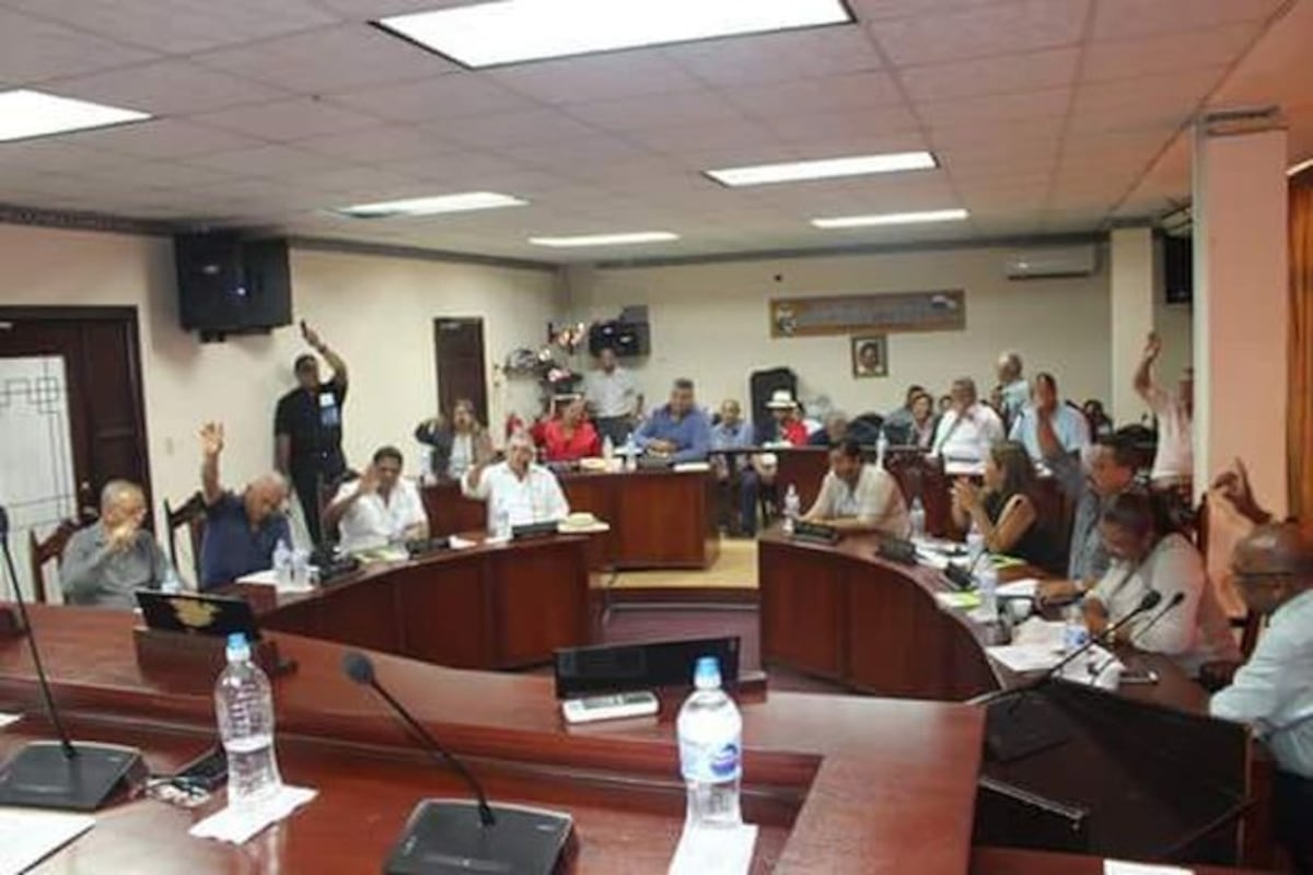 Solicitarán pensión vitalicia para trovador Prudencio Ramos. La pasa dura