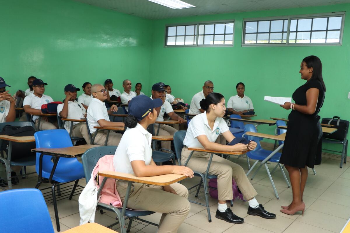 Meduca inicia conversatorios sobre regulación emocional para estudiantes de premedia y media