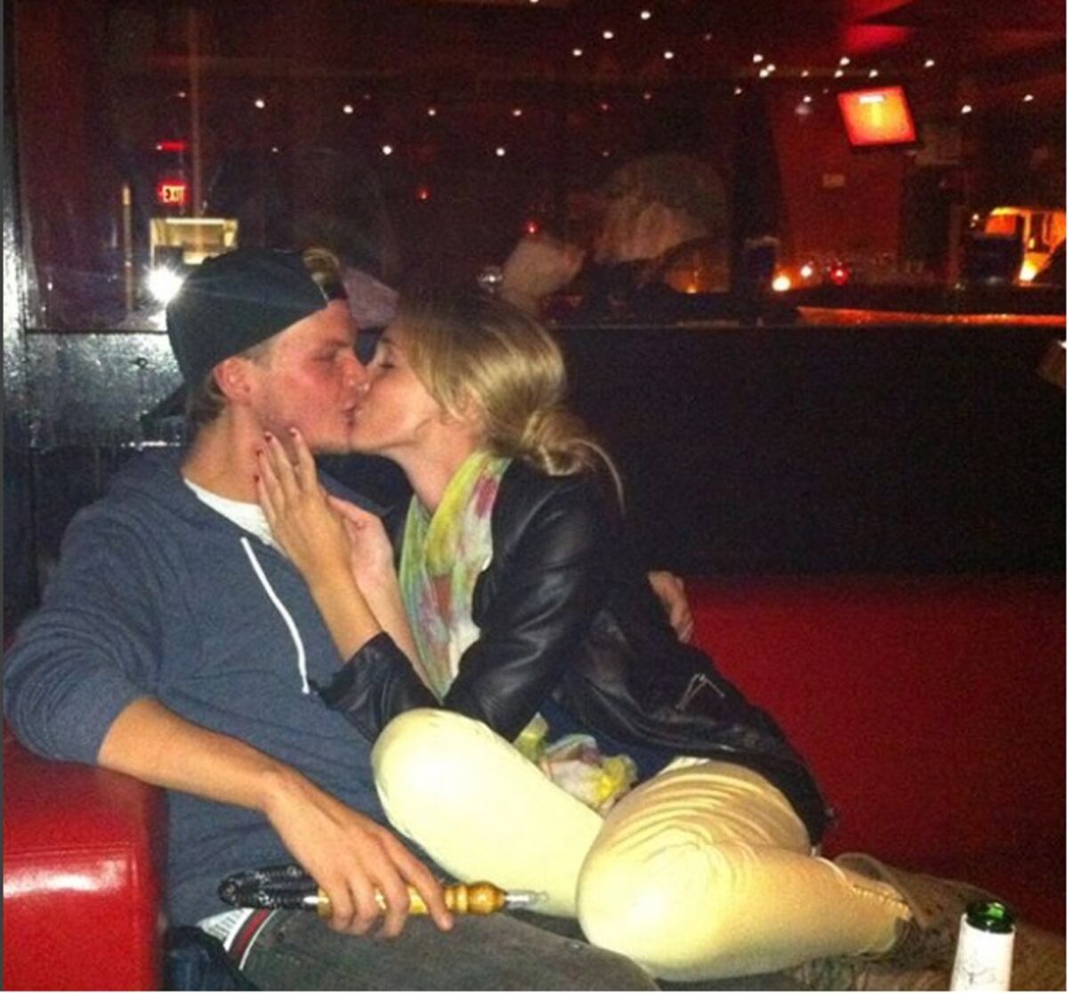 Este fue el mensaje de la novia del DJ Avicii tras su muerte