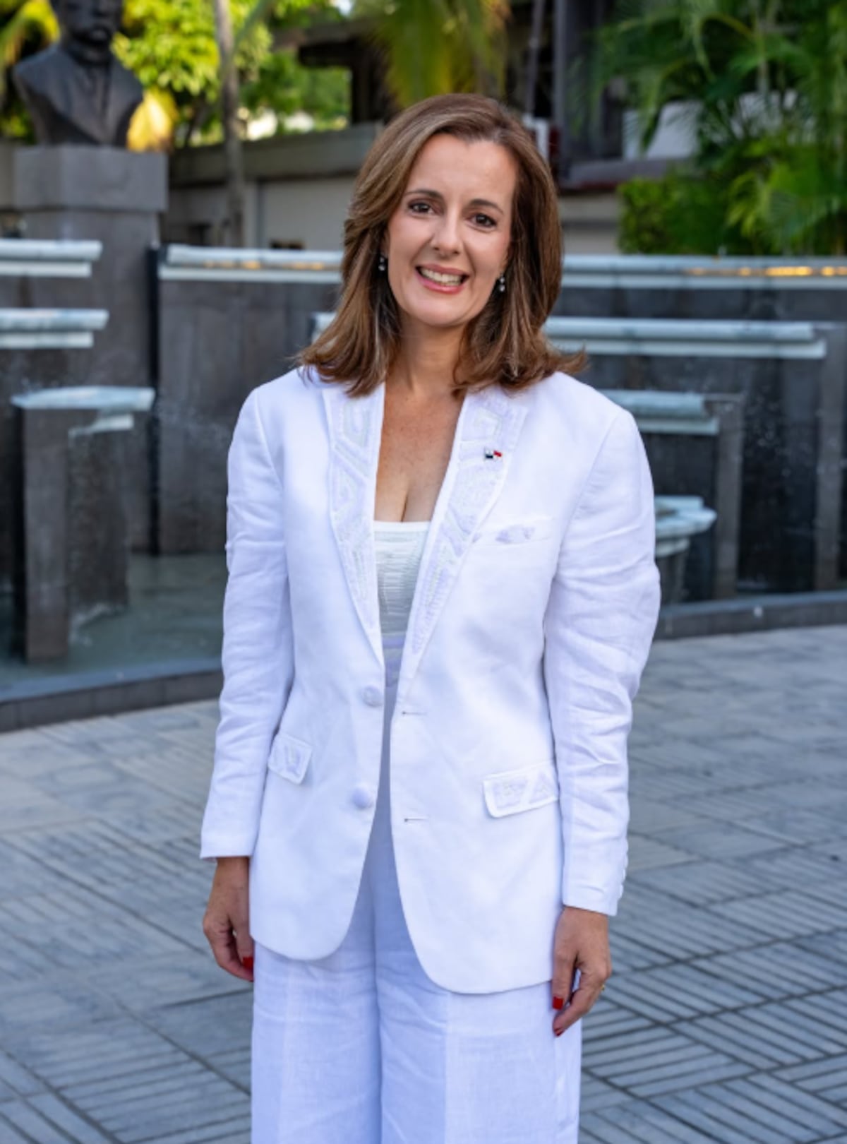 Los outfits de las diputadas que destacaron durante la instalación de la Asamblea Nacional