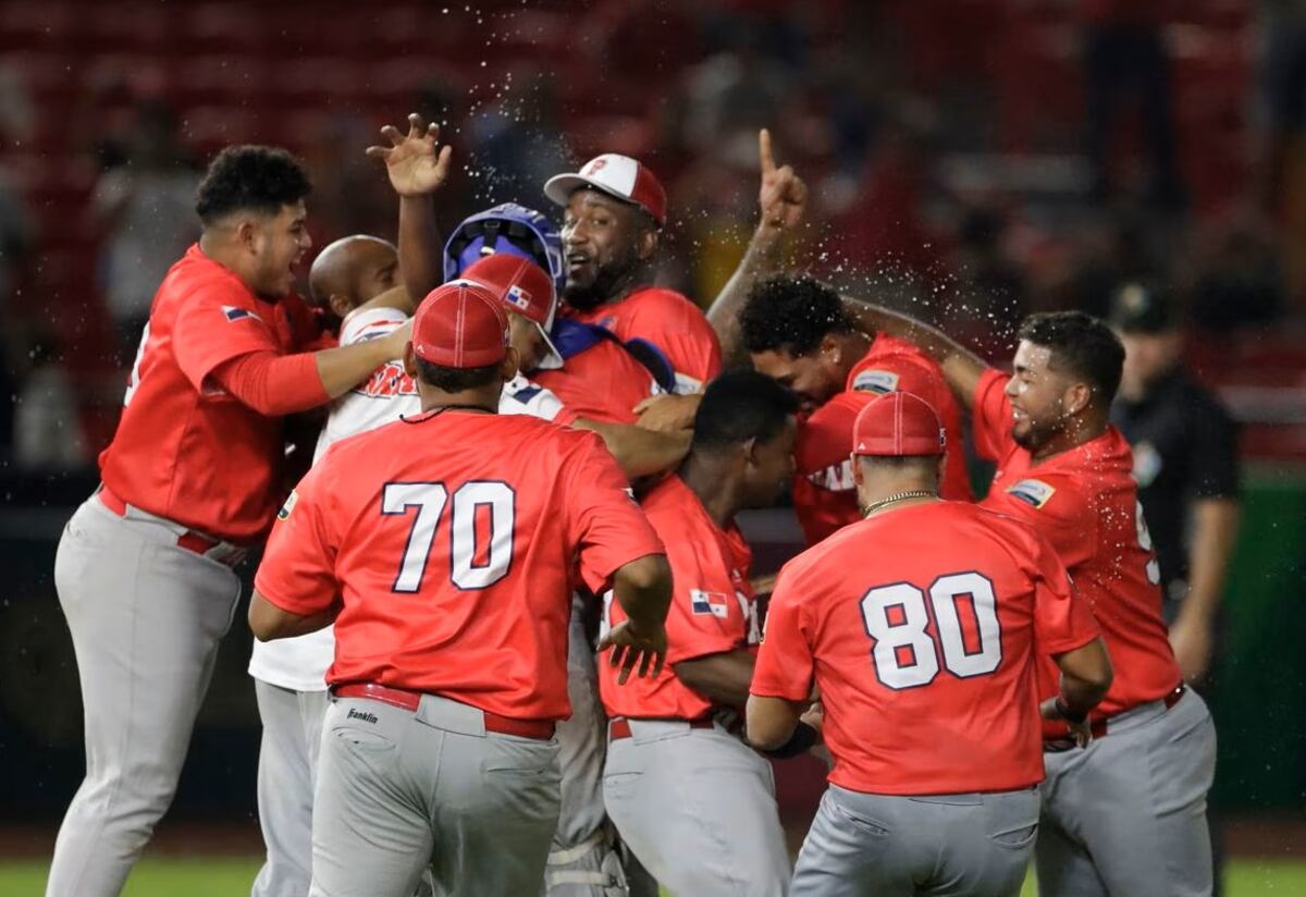 Panamá anuncia la lista de sus 30 guerreros para el Clásico Mundial de Béisbol