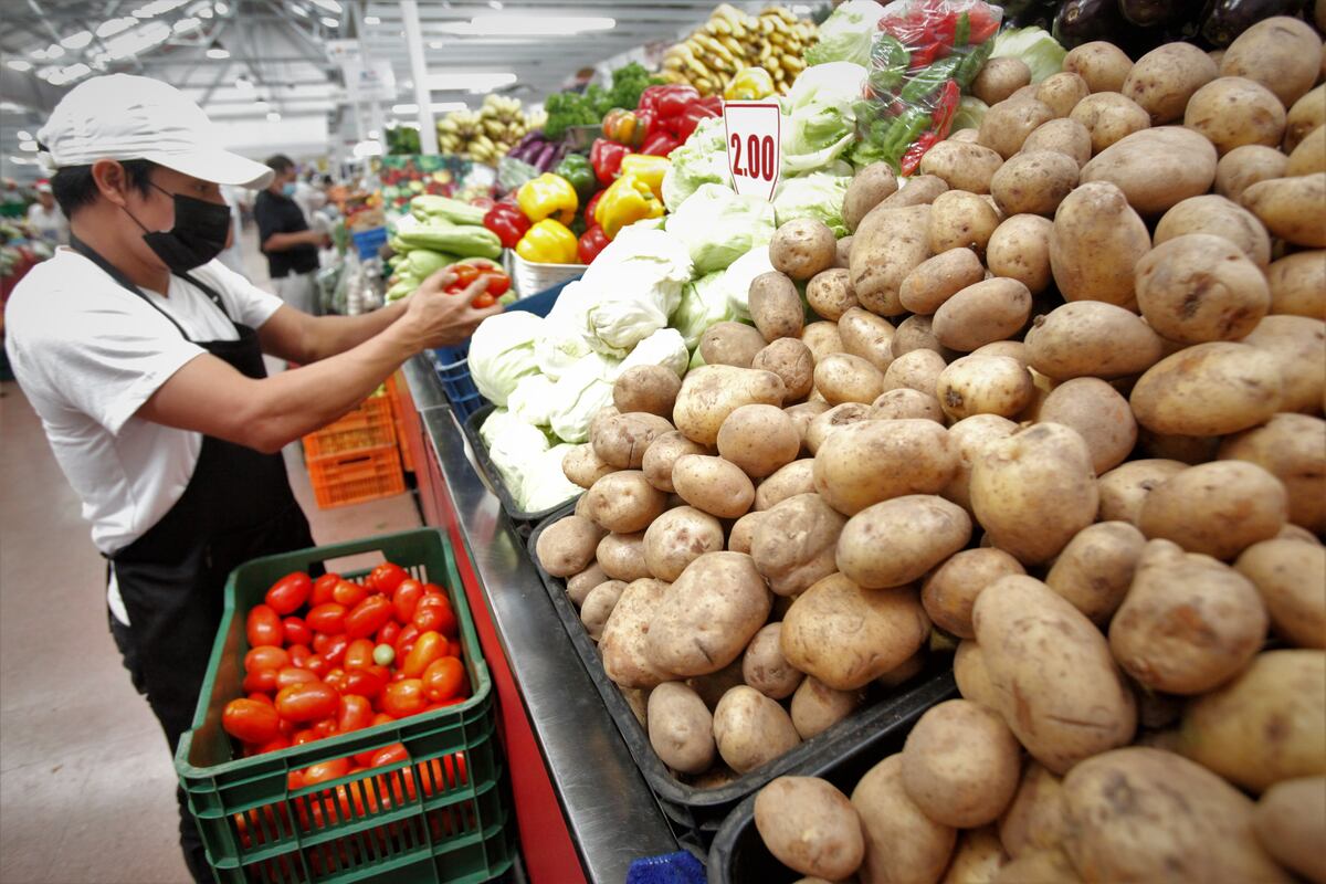 En la mesa hay un ‘monólogo delirante’, asegura presidente de la Conep