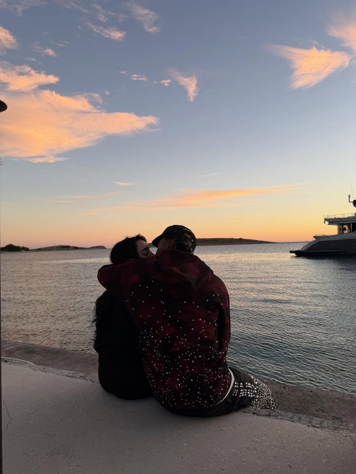 Entre besos y atardeceres: Lamine Yamal y Nicki Nicole viven su romance al máximo