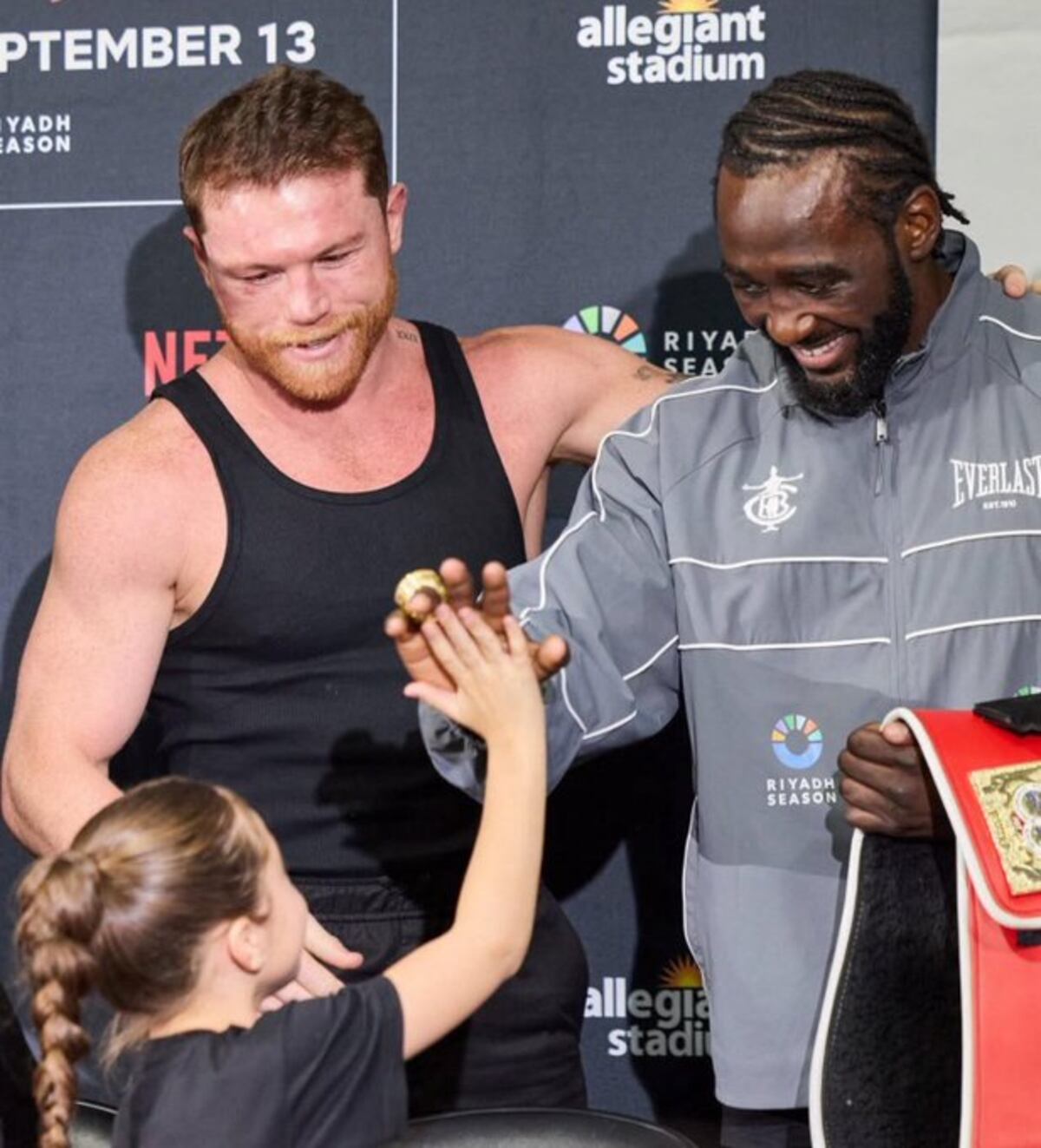 Saúl “Canelo” Álvarez habla fuerte tras perder títulos contra Terence Crawford