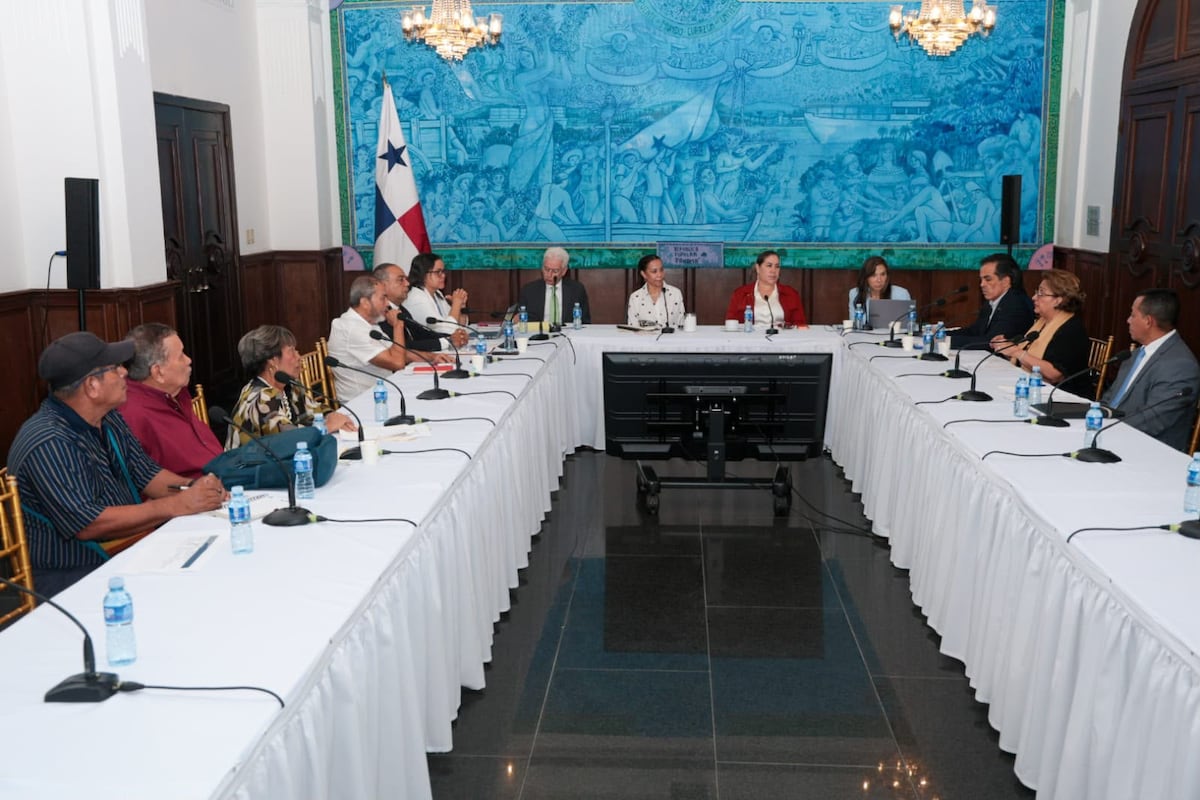 Gobierno, jubilados y empresarios ponen sobre la mesa cambios a los descuentos para adultos mayores